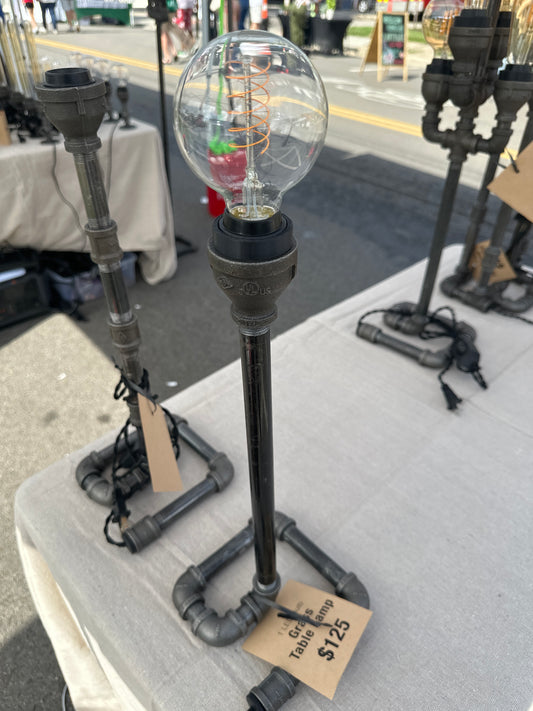 Grass table lamp